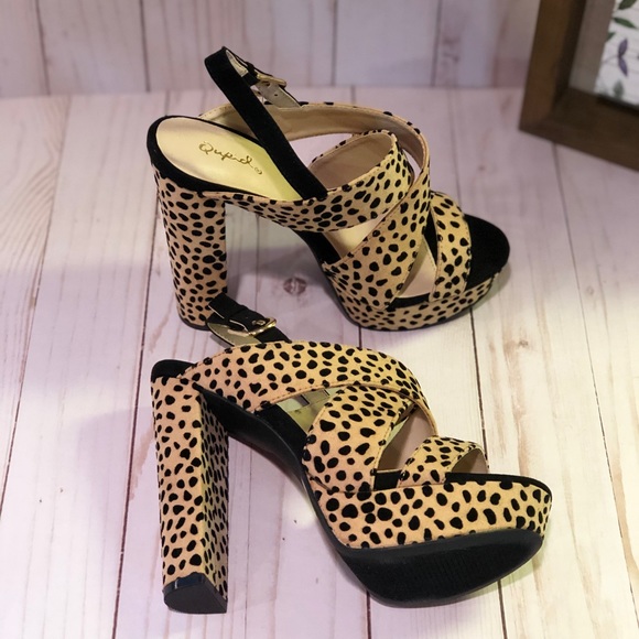 Leopard Pumps - Picture 2 of 7